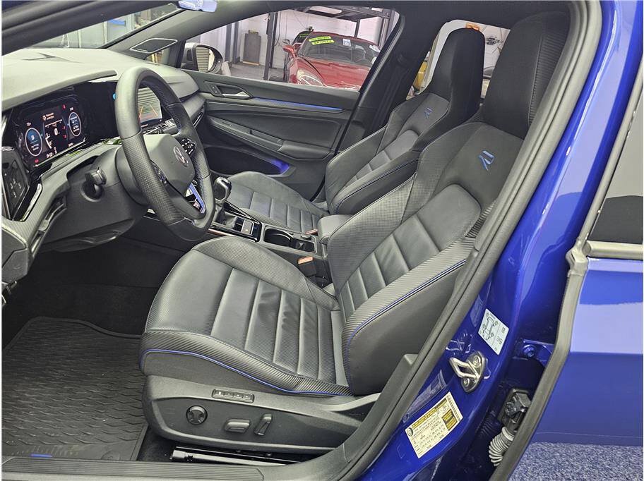 Used 2024 Volkswagen Golf R AWD/4WD image 9