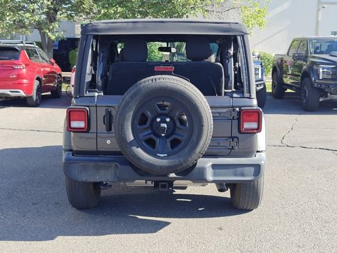 Used 2020 Jeep Wrangler Sport image 6