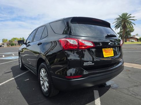 Used 2021 Chevrolet Equinox LS image 8