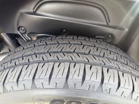 Certified 2025 Jeep Wrangler Unlimited Sahara w/ Safety Group image 12