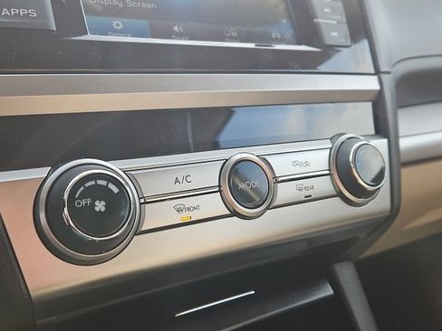 Used 2019 Subaru Outback 2.5i image 39