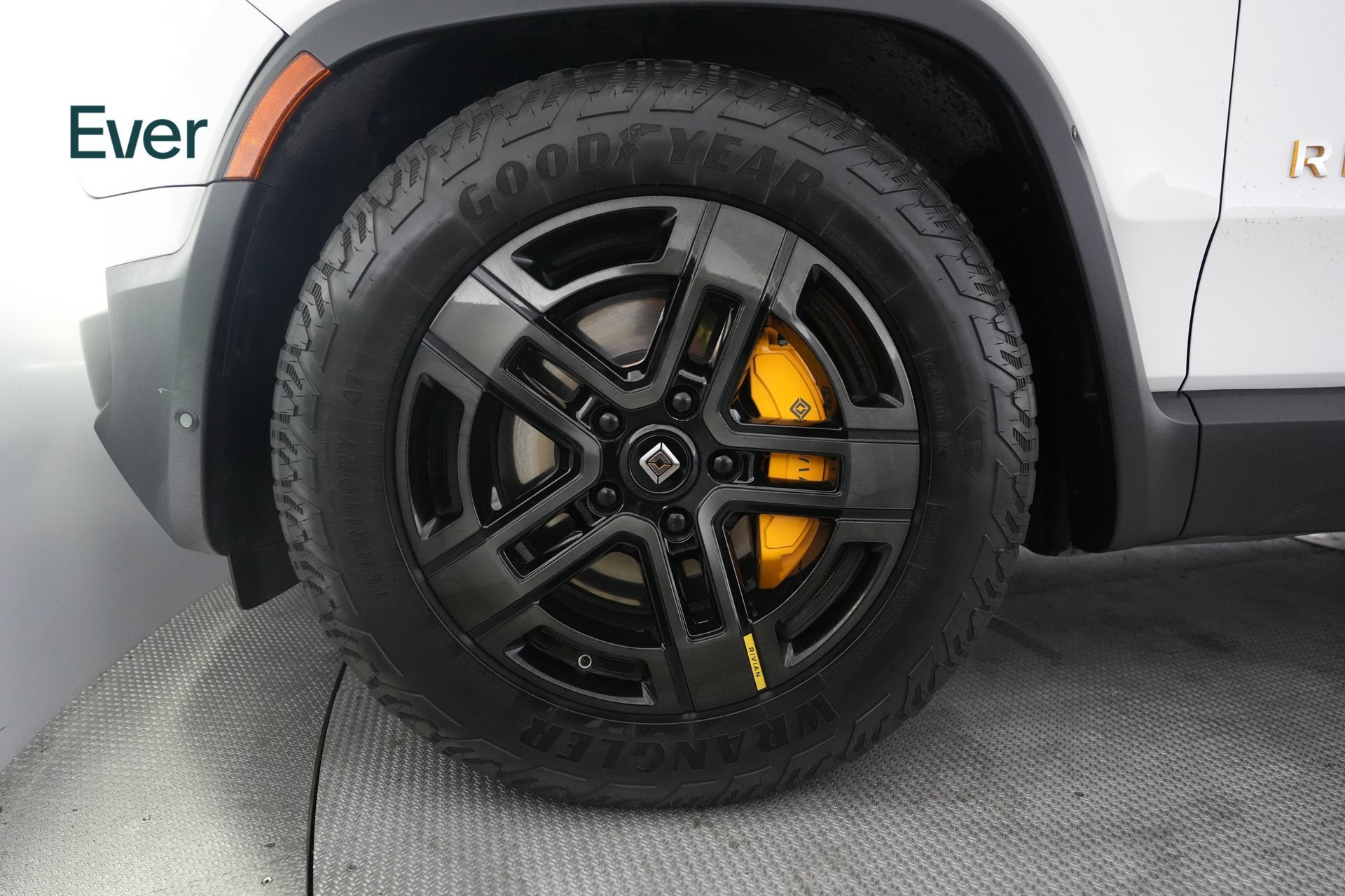 Used 2023 Rivian R1T Adventure Quad AWD/4WD image 19