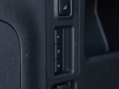 Used 2025 Ford Expedition Active RWD image 10