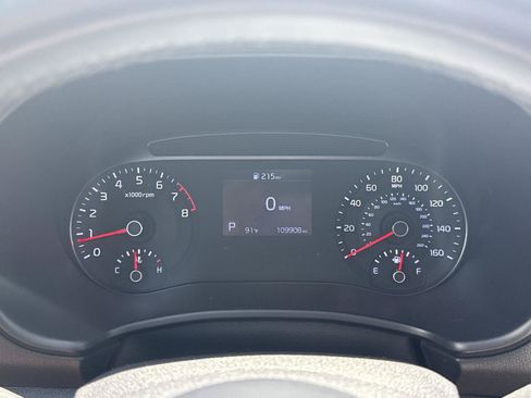 Used 2021 Kia Soul GT-Line FWD image 34