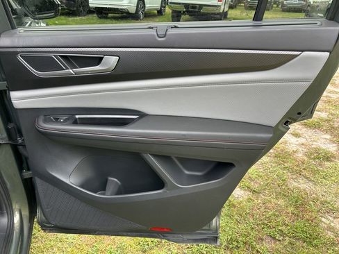 Used 2024 Volkswagen Atlas Peak Edition SEL image 42