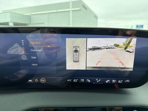 New 2026 Buick Enclave Avenir image 13