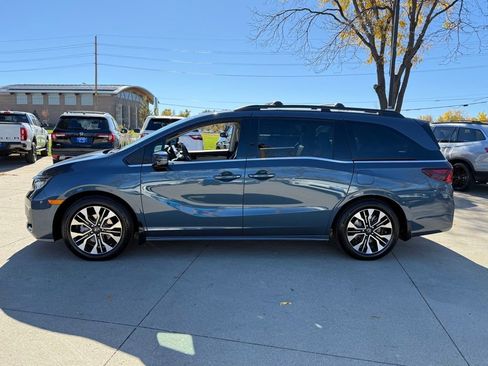 Certified 2025 Honda Odyssey Elite image 8