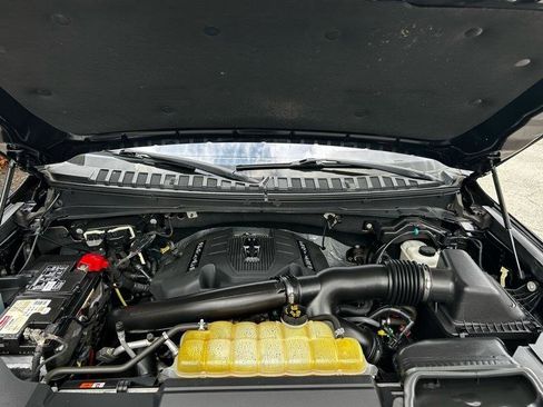 Used 2019 Lincoln Navigator L Reserve image 21