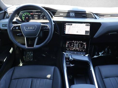 Used 2024 Audi Q8 e-tron Premium AWD/4WD image 22