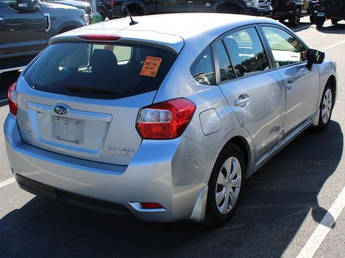 Used 2016 Subaru Impreza 2.0i image 4
