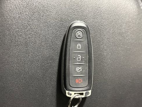Used 2018 Ford Taurus SEL w/ Equipment Group 201A FWD image 42