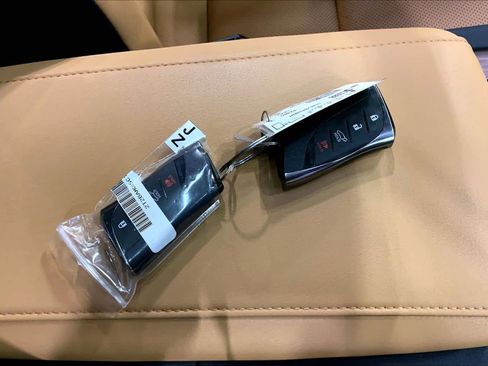 Used 2025 Lexus RX 350 Premium image 15