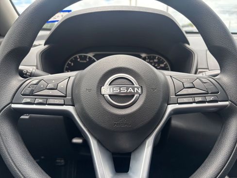 Used 2025 Nissan Altima 2.5 SV FWD image 27