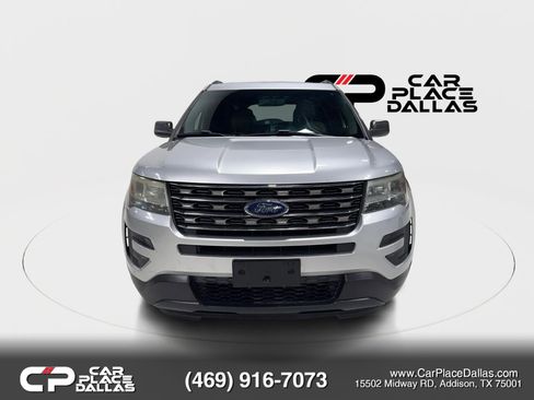 Used 2017 Ford Explorer FWD image 5