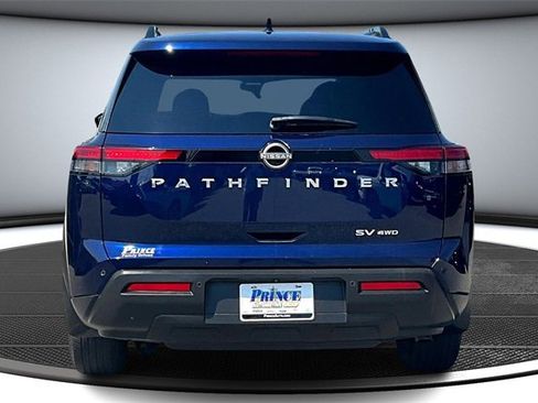 Used 2022 Nissan Pathfinder SV image 5