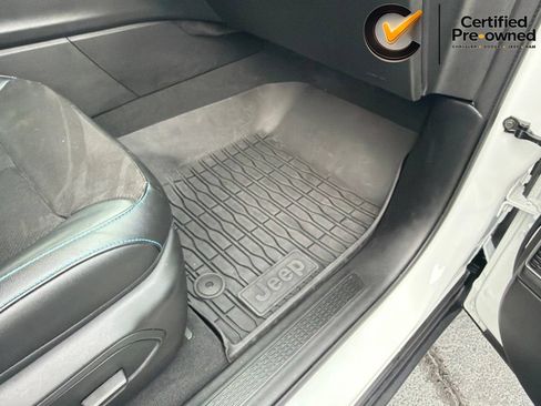 Certified 2022 Jeep Grand Cherokee Trailhawk w/ Advanced Protech Group II AWD/4WD image 45