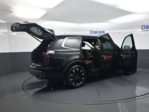 Certified 2025 Kia Telluride SX Prestige AWD/4WD image 59