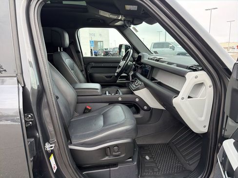 Used 2022 Land Rover Defender 110 X-Dynamic HSE image 21
