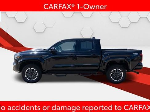 Used 2025 Toyota Tacoma TRD Sport RWD image 2