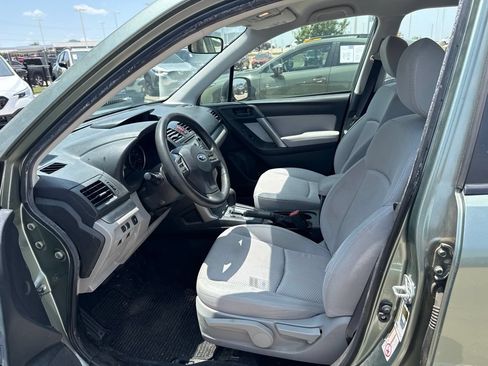 Used 2014 Subaru Forester 2.5i AWD/4WD image 11