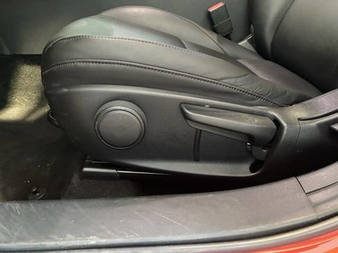 Used 2020 MAZDA MAZDA3 Hatchback FWD image 21