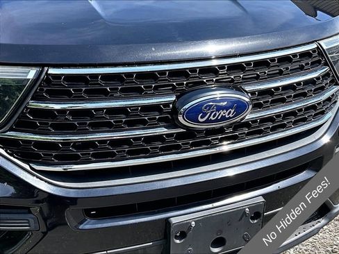 Used 2020 Ford Explorer XLT AWD/4WD image 22