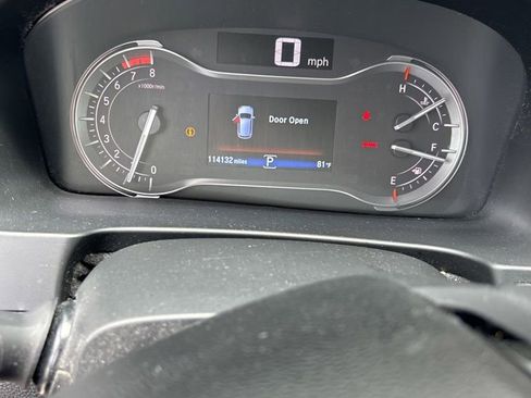 Used 2016 Honda Pilot Touring image 6