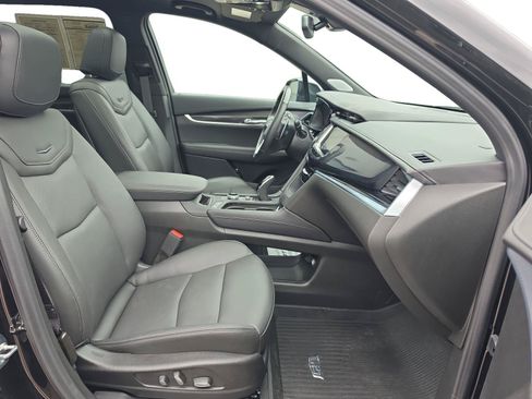 Used 2025 Cadillac XT6 Sport w/ LPO, Floor Liner Package AWD/4WD image 29
