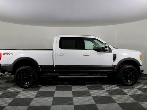 Used 2017 Ford F350 Lariat w/ Lariat Value Package AWD/4WD image 9