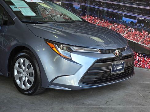 Certified 2023 Toyota Corolla LE FWD image 2