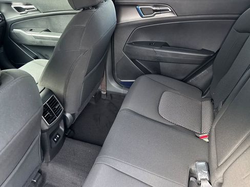 New 2026 Kia Sportage LX FWD image 12