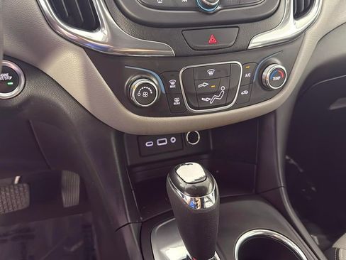 Used 2019 Chevrolet Equinox LS image 21