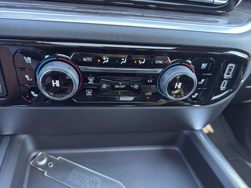 New 2026 Chevrolet Silverado 2500 LTZ w/ LTZ Convenience Package image 18