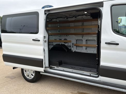Used 2025 Ford Transit 250 Low Roof w/ Exterior Upgrade Package RWD image 17