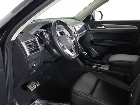 Used 2021 Volkswagen Atlas SE w/ Panoramic Sunroof Package AWD/4WD image 22