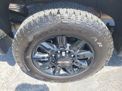 Used 2025 GMC Sierra 2500 AT4 AWD/4WD image 20