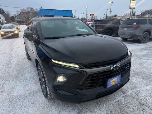 Used 2023 Chevrolet Blazer RS w/ Enhanced Convenience Package image 4