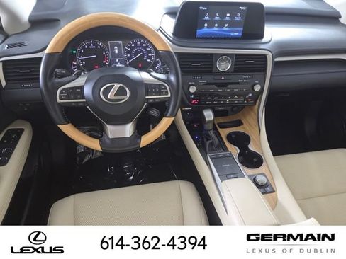 Certified 2022 Lexus RX 350L Premium w/ Premium Package AWD/4WD image 16