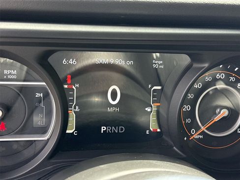 Used 2025 Jeep Wrangler Unlimited Sahara AWD/4WD image 9