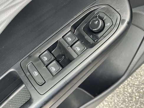 Certified 2023 Volkswagen Taos S FWD image 20