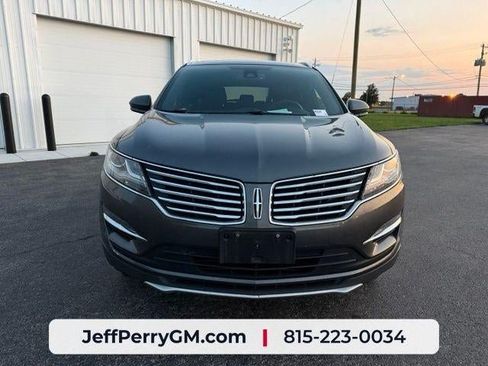 Used 2017 Lincoln MKC Reserve w/ Lincoln MKC Climate Package AWD/4WD image 2