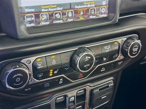 Used 2022 Jeep Wrangler Unlimited Sahara w/ Cold Weather Group image 24