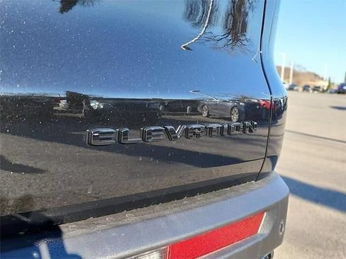 New 2026 GMC Acadia Elevation w/ Super Cruise Package FWD image 5
