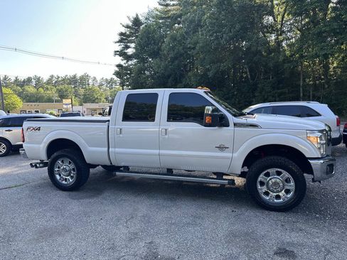 Used 2016 Ford F250 Lariat w/ Lariat Ultimate Package AWD/4WD image 4