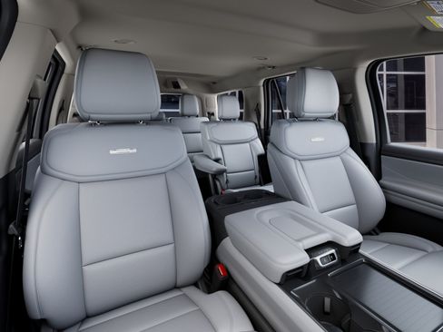New 2027 Ford Expedition Platinum AWD/4WD image 10