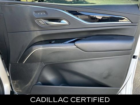 Certified 2024 Cadillac Escalade ESV V w/ Heavy-Duty Trailer Package AWD/4WD image 21