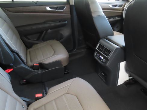 New 2025 Volkswagen Atlas SEL image 27