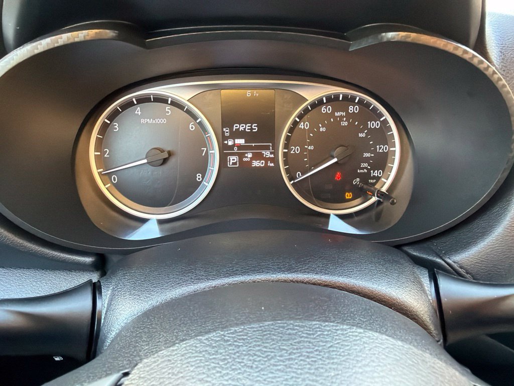 Used 2025 Nissan Versa S w/ Trunk Package FWD image 29