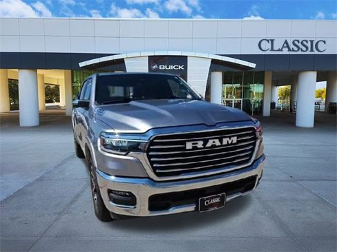 Used 2025 RAM 1500 Laramie image 2