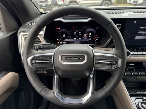 New 2026 GMC Canyon Denali image 16